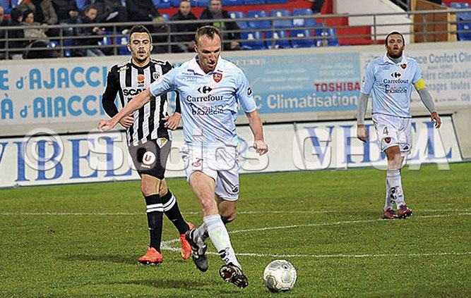 Ligue 2 : Le GFCA s'impose face à Angers